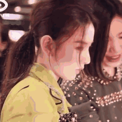 明星网红也爱吃甜食,明星网红的甜蜜食刻揭秘