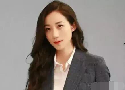 明星网红关注的人很少,关注人数寥寥无几