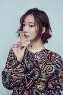 迪奥耳环明星网红推荐,明星网红热推，时尚焦点闪耀登场