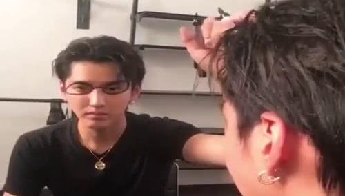 抖音夫妻明星网红,甜蜜互动背后的网络帝国