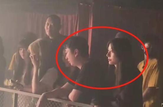 吃瓜网红正能量黑料,正能量与黑料的双重面孔