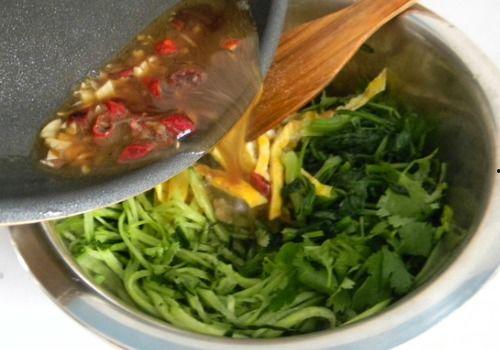 黑瓜给菠菜能一块吃吗,能否共食的奇妙组合探索