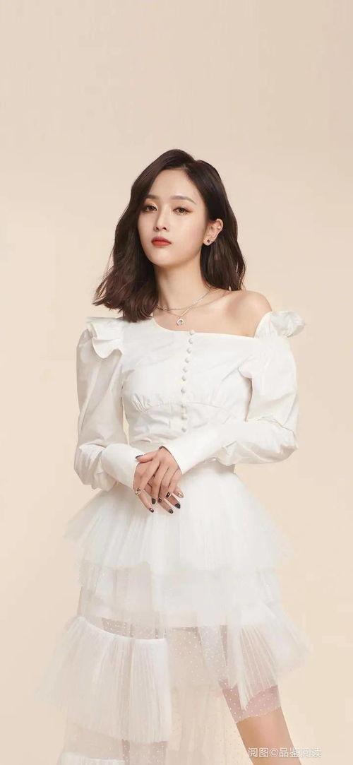 睡衣女明星网红图片,网红女星的慵懒时尚瞬间