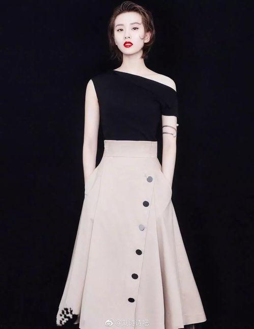 明星网红保守连体裙,明星网红保守连体裙，优雅与个性的完美融合