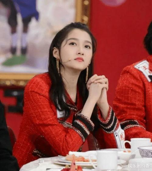 吃瓜爆料的主播鹿晗关晓彤,吃瓜爆料背后的甜蜜真相