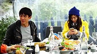 全家坐凳吃瓜真千金爆料了短剧,全家坐凳吃瓜，真千金爆料背后的故事