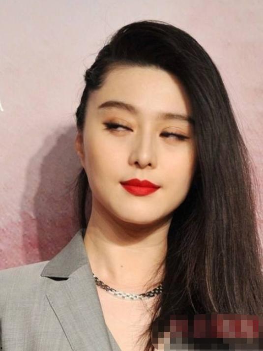 肚子疼明星网红,揭秘网红界的“疼痛传奇”