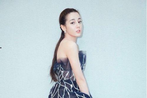 人气高的明星网红,揭秘人气明星网红的崛起之路