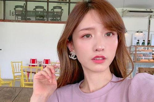 28岁的明星网红,闪耀娱乐圈的璀璨新星