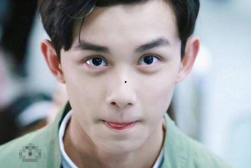 明星吃瓜八卦爆料吴磊是真的吗,吃瓜群众热议的真相揭晓